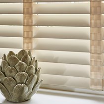 PT 63mm Basswood Venetian Blind PT 63mm Basswood Venetian Blind