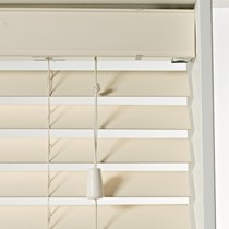 PT 35mm Fast Track Basswood Venetian Blind PT 35mm Fast Track Basswood Venetian Blind