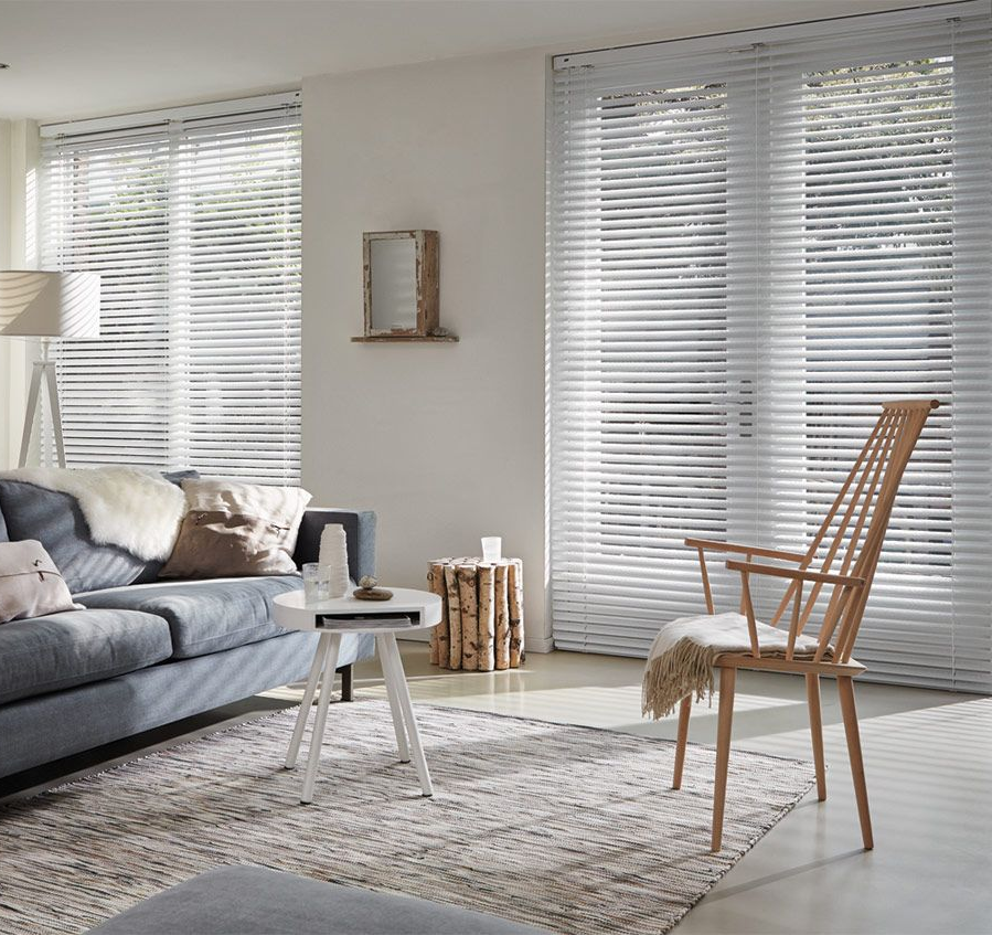 Luxaflex 16mm White and Ecru Metal Venetian Blind Luxaflex 16mm White and Ecru Metal Venetian Blind