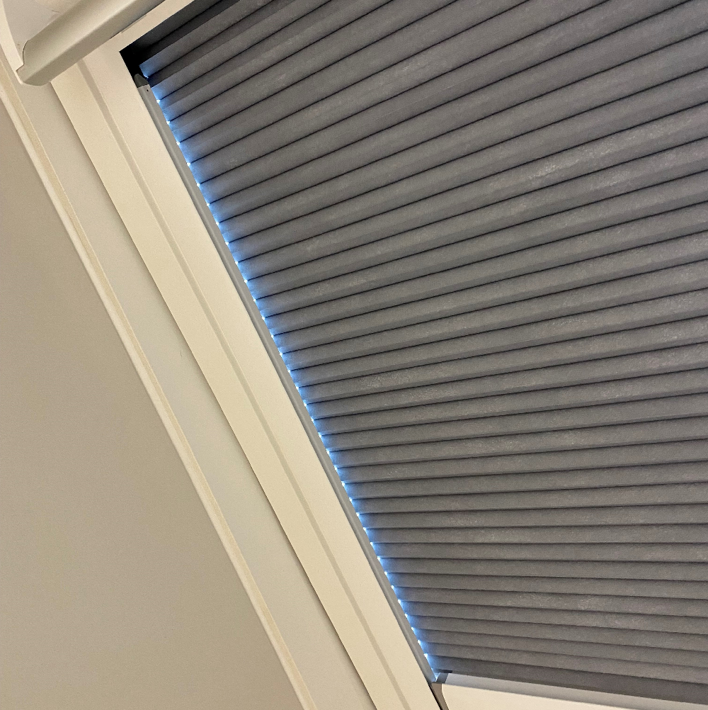 FHC Showing light leakage FHC Showing light leakage