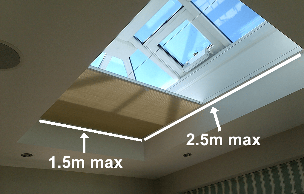 VALE Flat Roof Honeycomb Translucent Blind VALE Flat Roof Honeycomb Translucent Blind