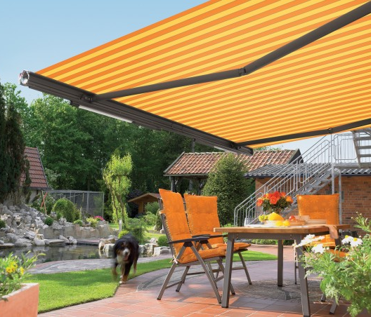 LUXAFLEX ARMONY PLUS AWNING - STRIPED FABRIC LUXAFLEX ARMONY PLUS AWNING - STRIPED FABRIC