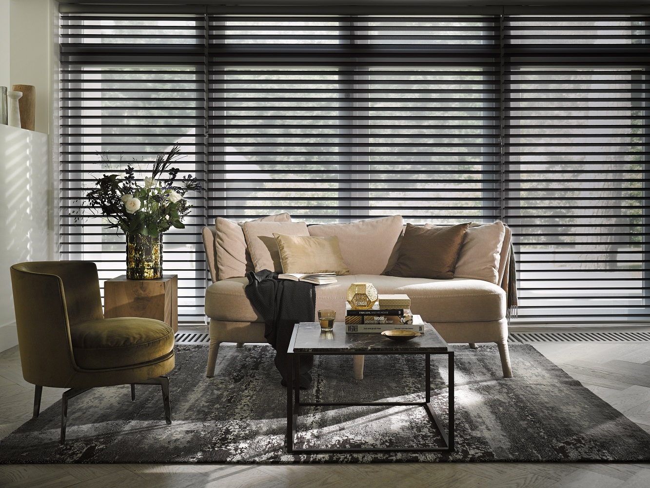 Luxaflex Silhouette Black Room Luxaflex Silhouette Black Room