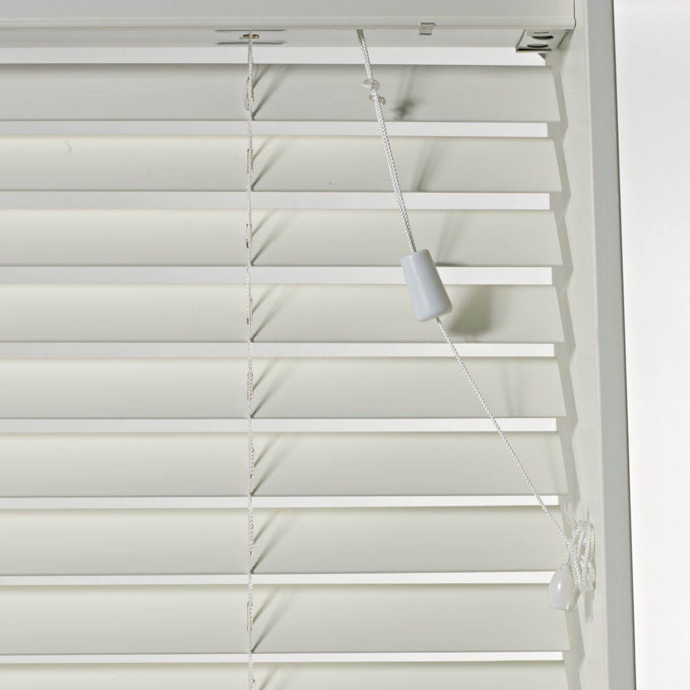 SLX Wood Blind - 50mm Pearl Blind with Safety Cleat SLX Wood Blind - 50mm Pearl Blind with Safety Cleat