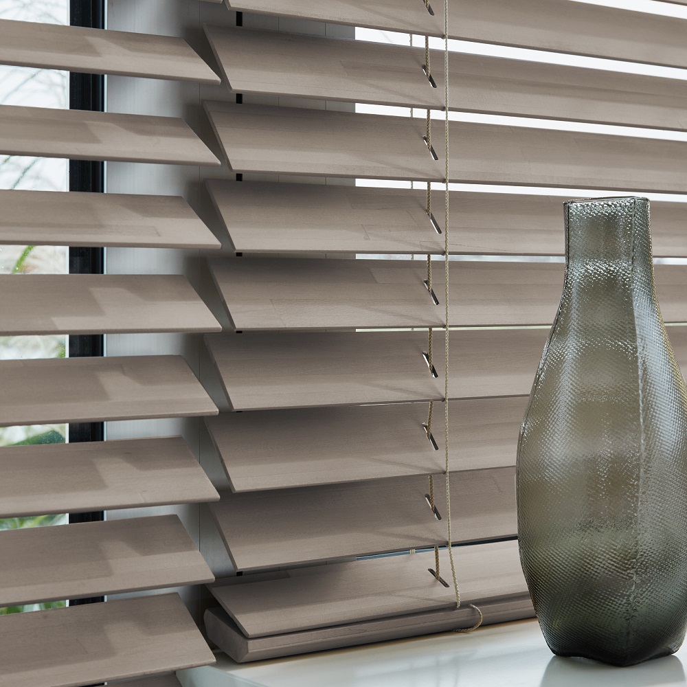 Luxaflex 0305 image Wood Venetian Luxaflex 0305 image Wood Venetian