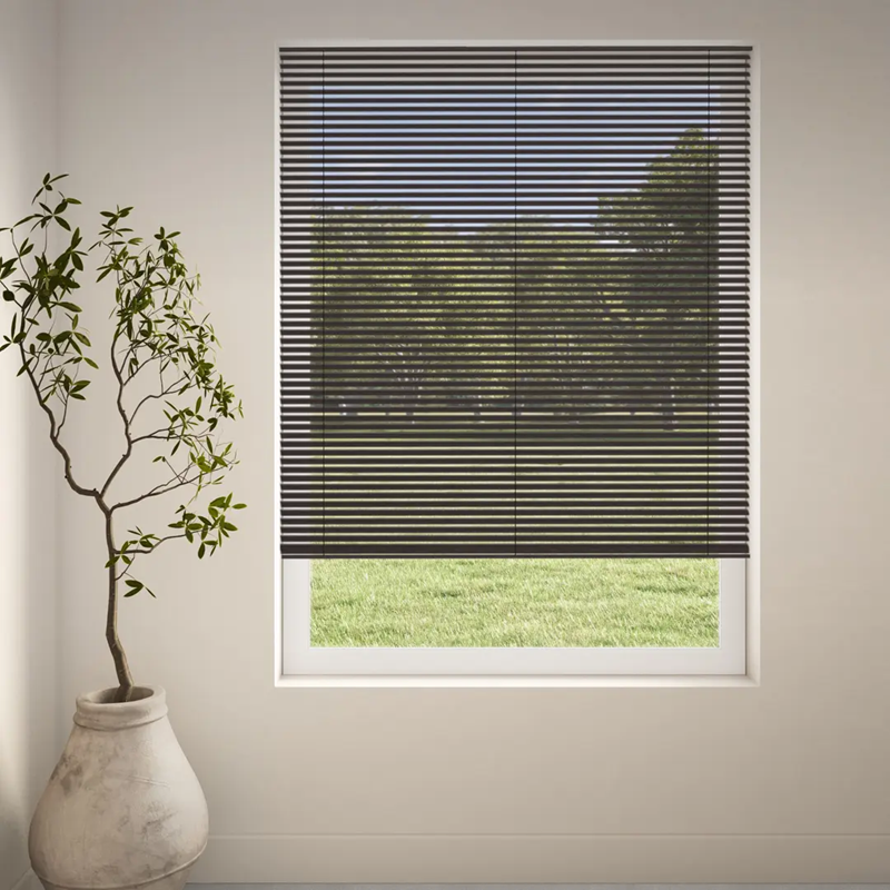 Luxaflex 25mm Metal Venetian Blind | 3302 Crystal
