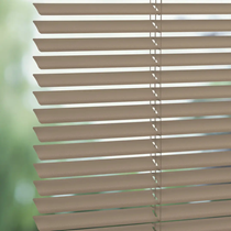 Luxaflex 25mm Metal Venetian Blind | 2303 Isle