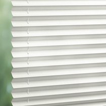 Luxaflex 20mm Translucent Plisse Blind | 1986 Overture Relife