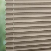 Luxaflex 20mm Semi-Transparent Plisse Blind | 1993 Poladium FR
