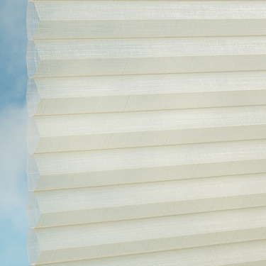 Duette® Batiste Sheer Fulltone Papyrus 0161