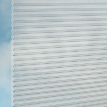 Duette® Batiste Sheer Fulltone Dolphin 0633