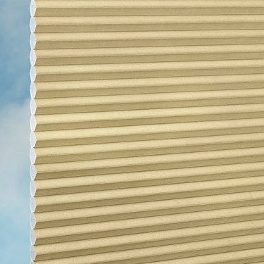 Duette® Motorised Elan Metallic Duotone Deep Gold 4319