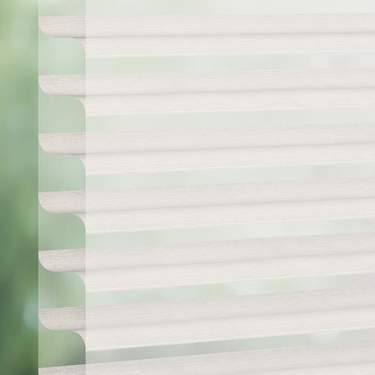 Luxaflex Silhouette 75mm Vane White/Off White Blind