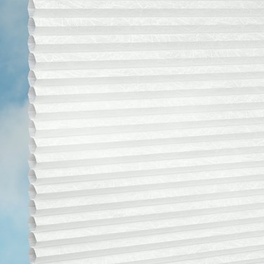 Duette® Motorised Montana Structures Duotone Swan 0201