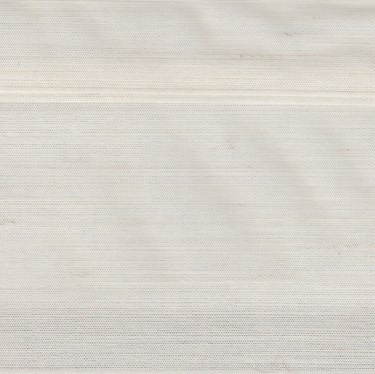 Luxaflex Silhouette 75mm Vane White/Off White Blind