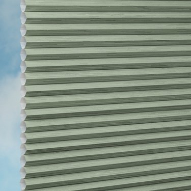Duette® Motorised Vantage Structures Duotone Tea 3640